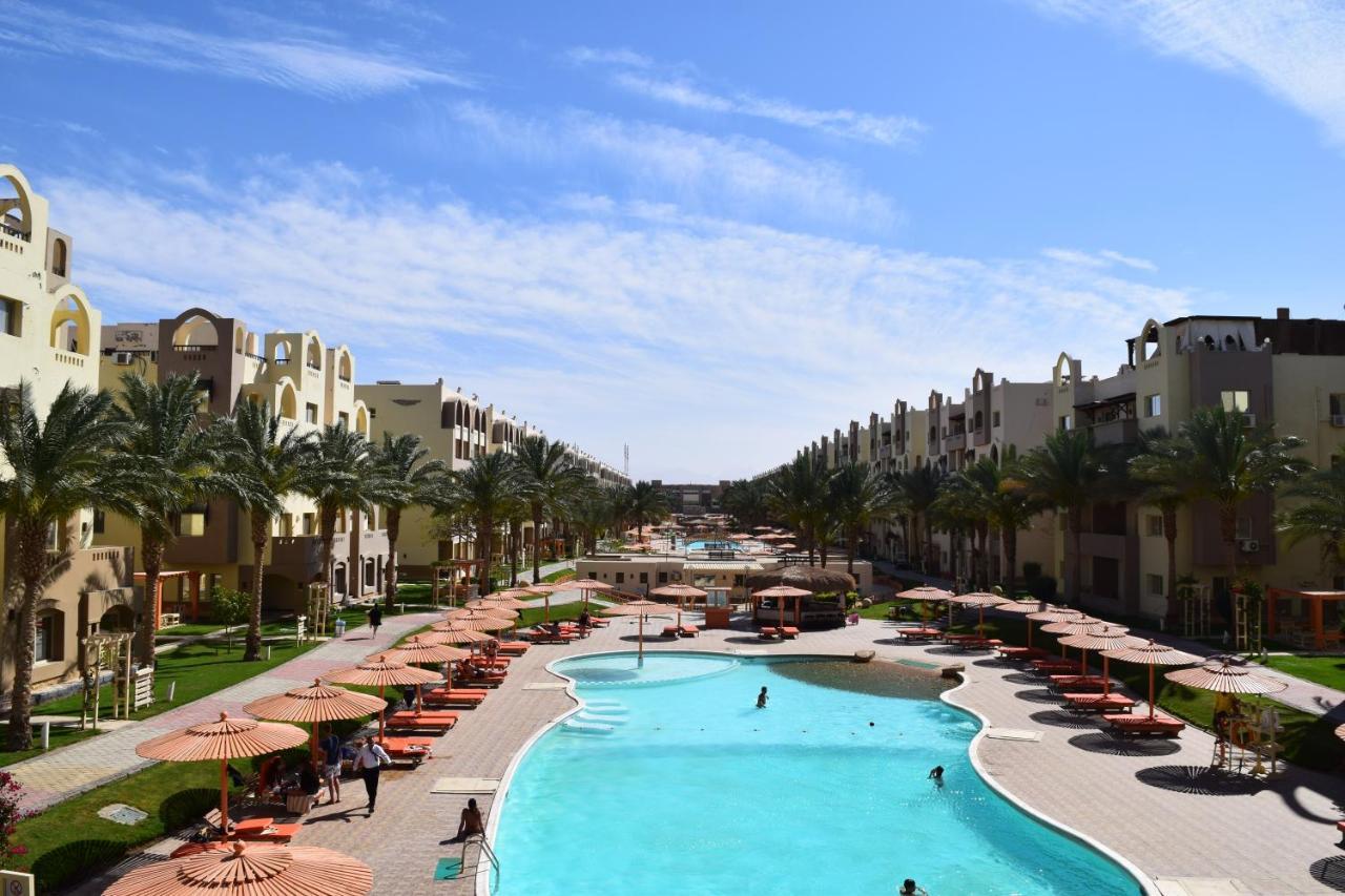 Comfortable Studio In Hotel Karma With Private Beach And Pools Family Only Or Female Хургада Экстерьер фото