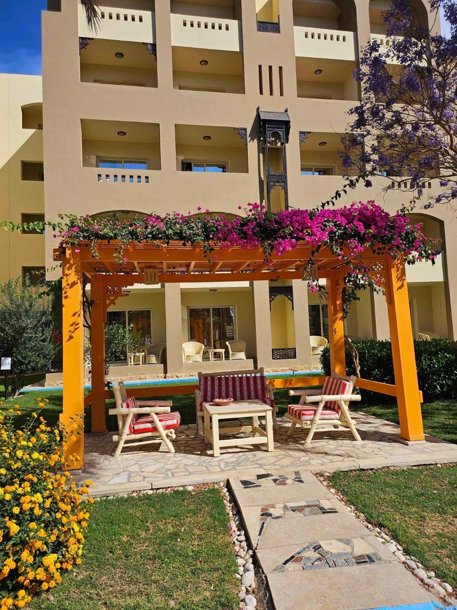 Comfortable Studio In Hotel Karma With Private Beach And Pools Family Only Or Female Хургада Экстерьер фото