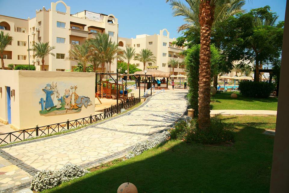 Comfortable Studio In Hotel Karma With Private Beach And Pools Family Only Or Female Хургада Экстерьер фото
